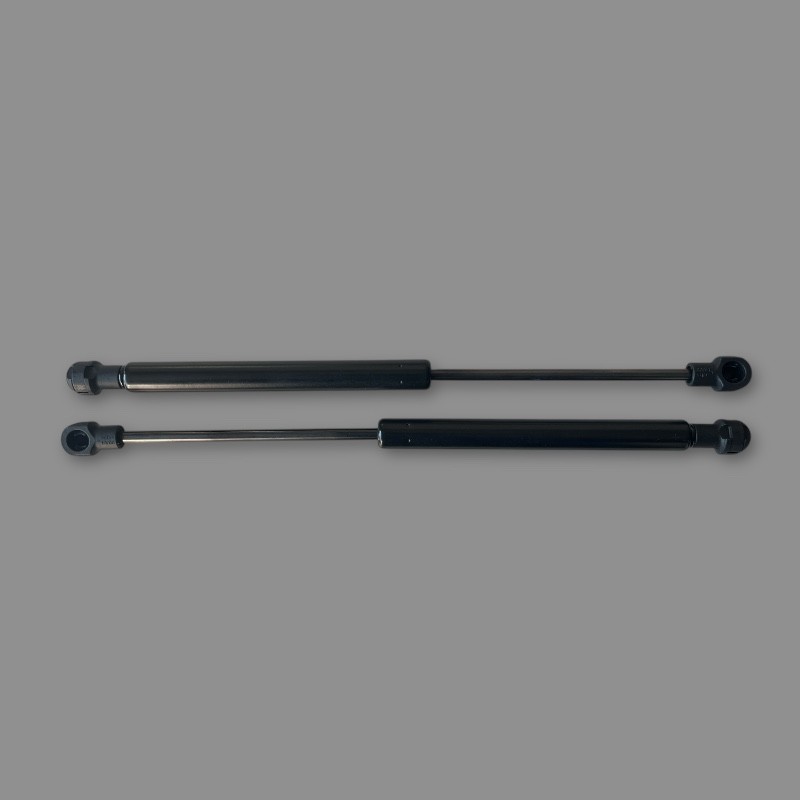 Ford Focus Saloon 2004/2011 2x Rear Gas Springs